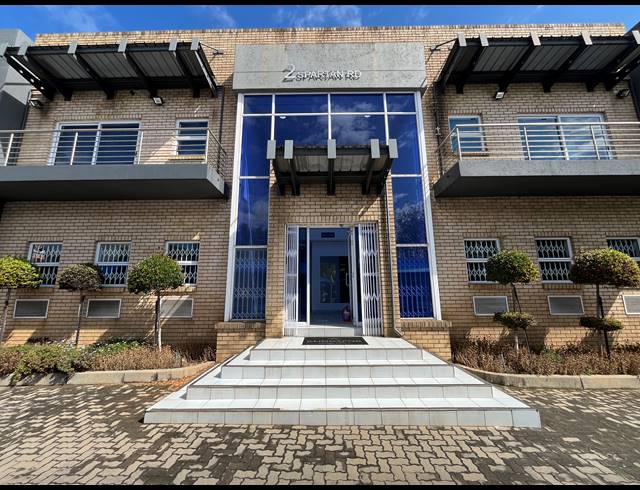 3,302M² OFFICE TO LET IN SPARTAN